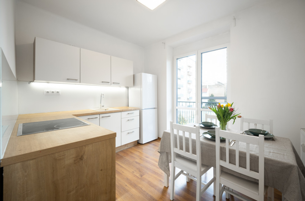 TOP LOKALITA STARÉ MESTO: ZREKONŠTRUOVANÝ 2-IZBOVÝ BYT PRI SLOVENSKOM ROZHLASE.