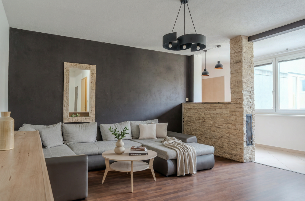 2 izbový, zariadený byt s výbornou dostupnosťou v centre Hainburgu na PRENÁJOM!