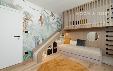 LUXUS NA KTORÝ SI ZVYKNETE RÝCHLO. DO DETAILU PREPRACOVANÝ, ZARIADENÝ 7 IZBOVÝ DOM V TICHEJ ULICI V RAKÚSKU.