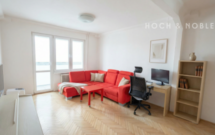 BÝVAJ ALEBO INVESTUJ – 2 IZBOVÝ BYT S LOGGIOU V TOP LOKALITE RUŽINOVA.