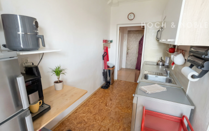 BÝVAJ ALEBO INVESTUJ – 2 IZBOVÝ BYT S LOGGIOU V TOP LOKALITE RUŽINOVA.