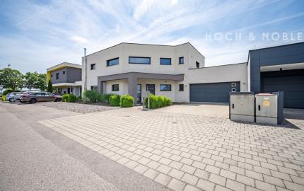 Vaša vlastná oáza pri hraniciach: 5-izbová vila so slnečnou terasou a 3 kúpeľňami v Deutsch Jahrndorfe!