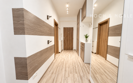 Staré Mesto, kde počuť len stromy – 3i byt, 85 m², 2 balkóny, Tabaková