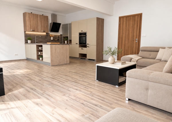 Staré Mesto, kde počuť len stromy – 3i byt, 85 m², 2 balkóny, Tabaková