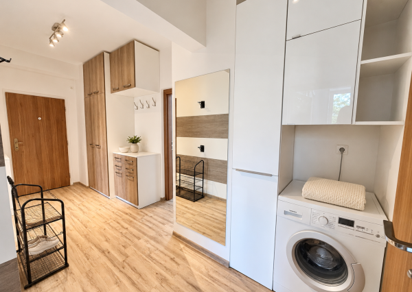 Staré Mesto, kde počuť len stromy – 3i byt, 85 m², 2 balkóny, Tabaková