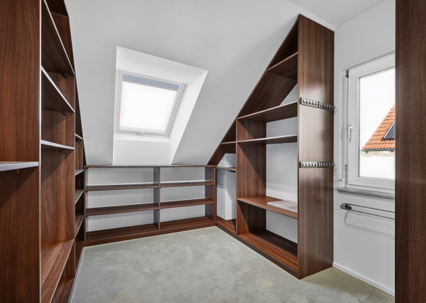 Dom pre rodinu, ktorá chce viac: 5 izieb, krb a 720 m² záhrady v Burgenlande pri Bratislave