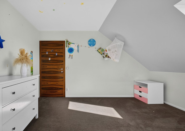 Dom pre rodinu, ktorá chce viac: 5 izieb, krb a 720 m² záhrady v Burgenlande pri Bratislave