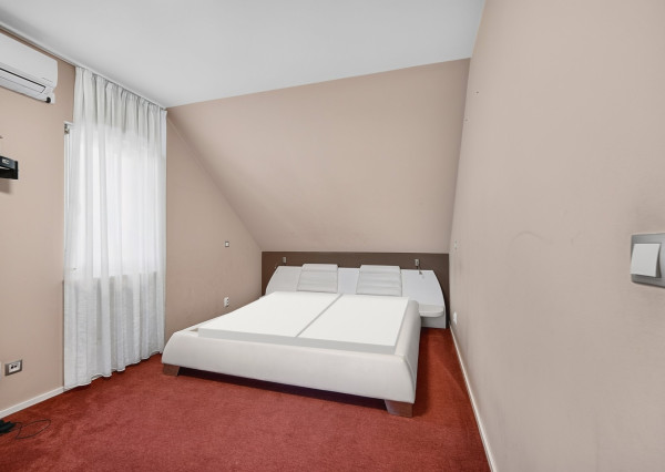 Dom pre rodinu, ktorá chce viac: 5 izieb, krb a 720 m² záhrady v Burgenlande pri Bratislave